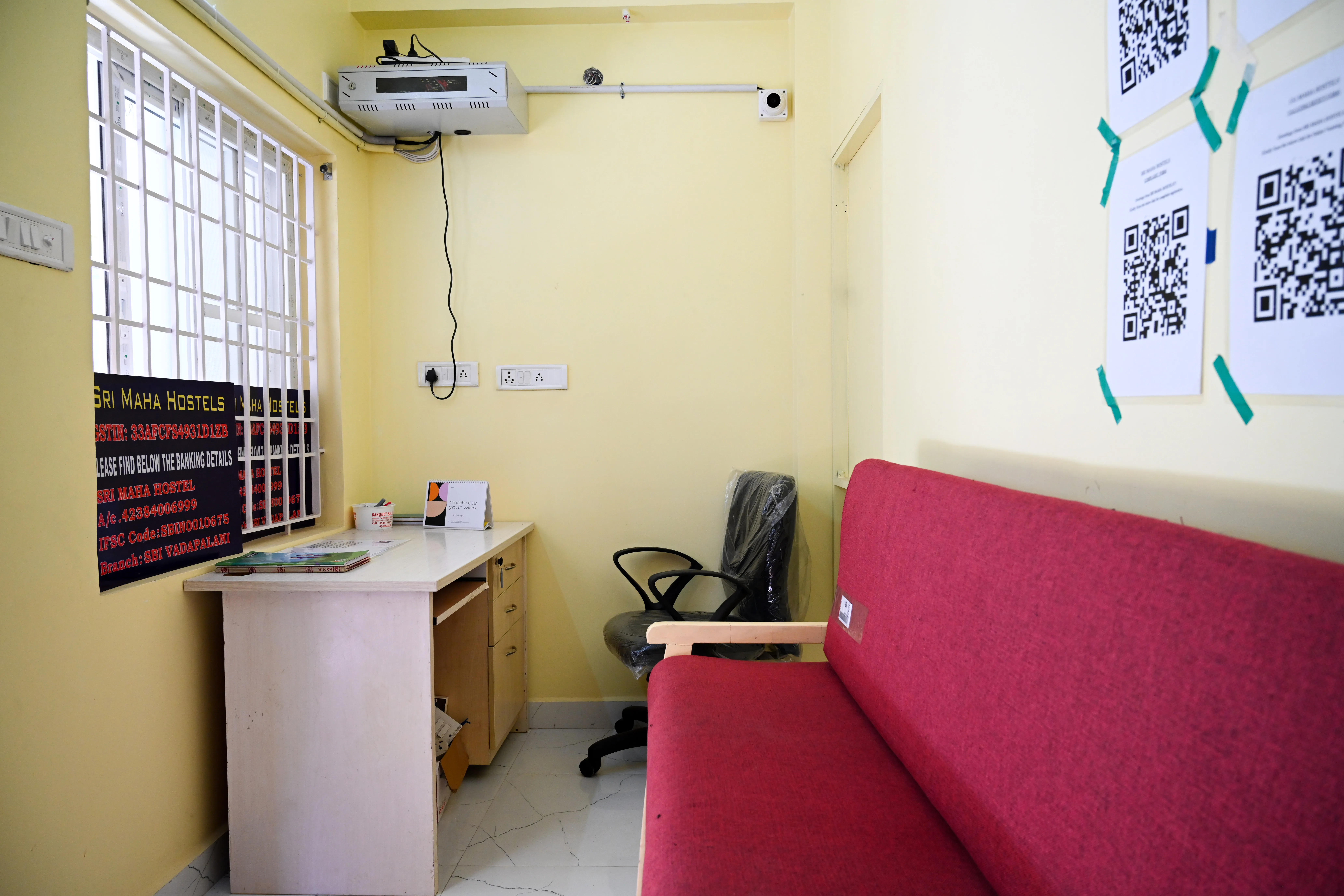 Sri Maha Interior Details