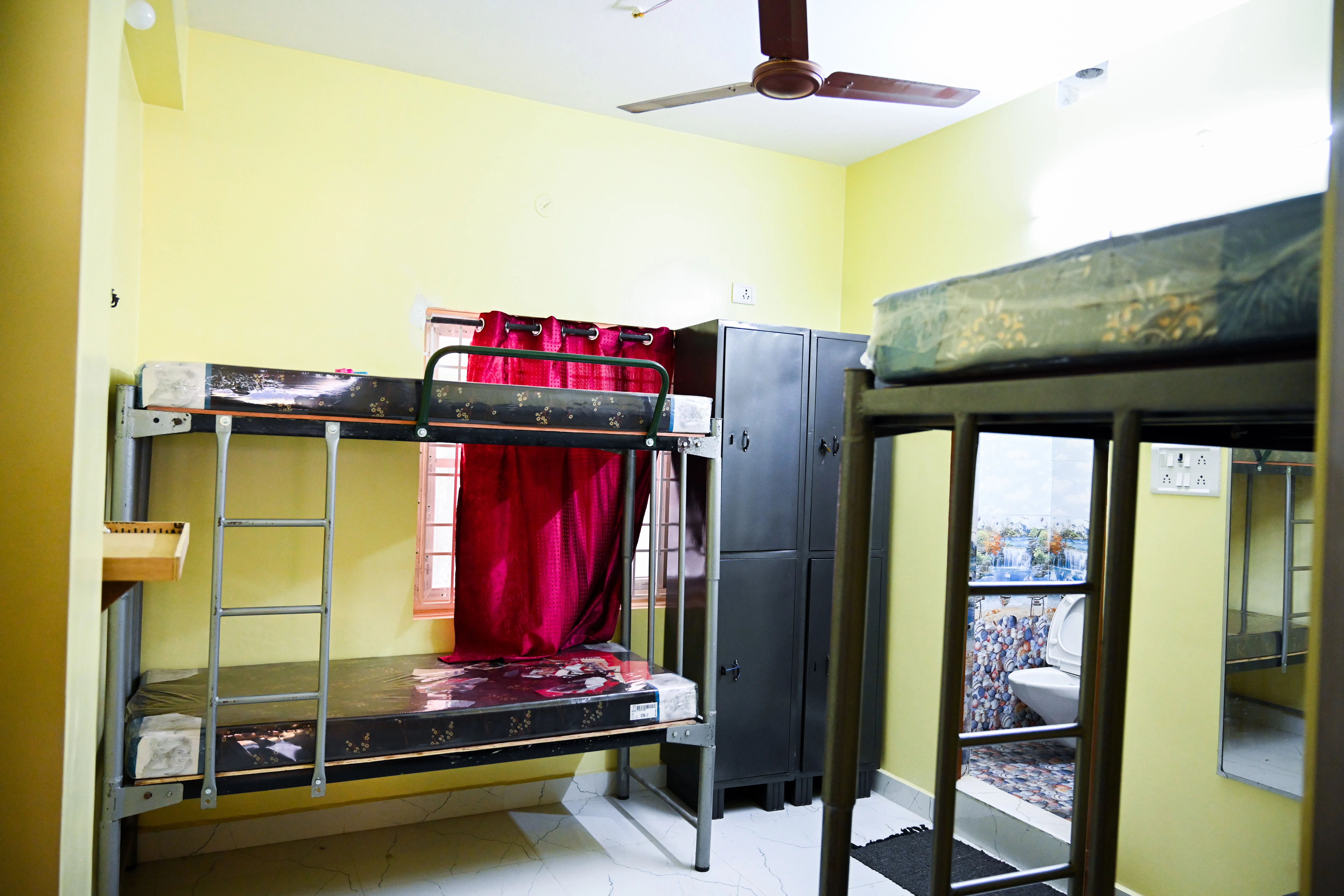 Wellness and Lifestyle Amenities at Sri Maha Hostel Chennai